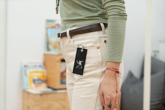 Stoff Llavero - Flower Thrower (Schwarz)