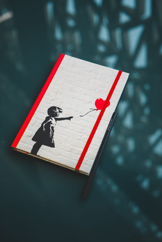 Notizbuch groß - Girl with Balloon