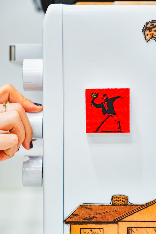 Steenmagneet - Bloemenwerper (Rood)