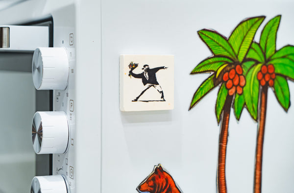 Stone Magnet - Flower Thrower (white)