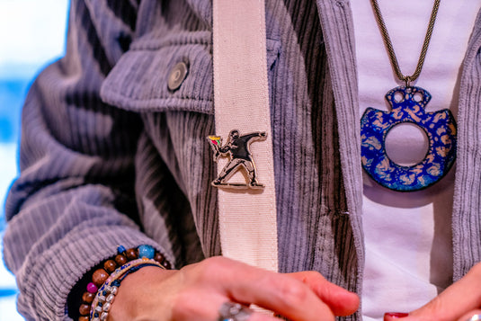 Brooch set of 4 - Floating Girl